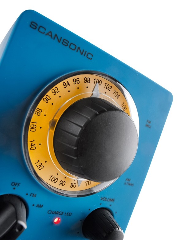 Bunte Welt: Scansonic P-2500, Bild 2 Radios Scansonic P-2500 im Test, Bild 2