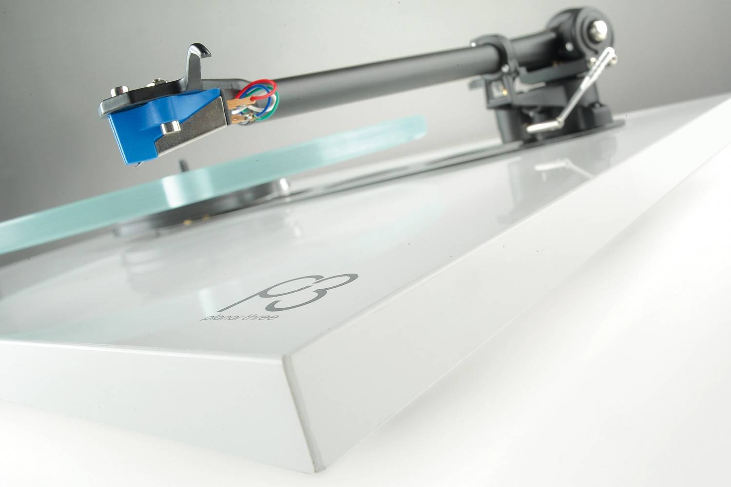Steife Brise: Rega P3, Bild 1 Plattenspieler Rega P3 im Test, Bild 1
