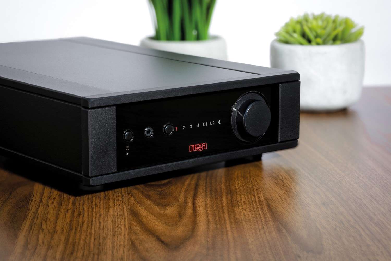 Serientest: Rega Planar 3 RS, Rega Brio MK7, Bild 2 Plattenspieler Rega Planar 3 RS, Rega Brio MK7 im Test , Bild 2