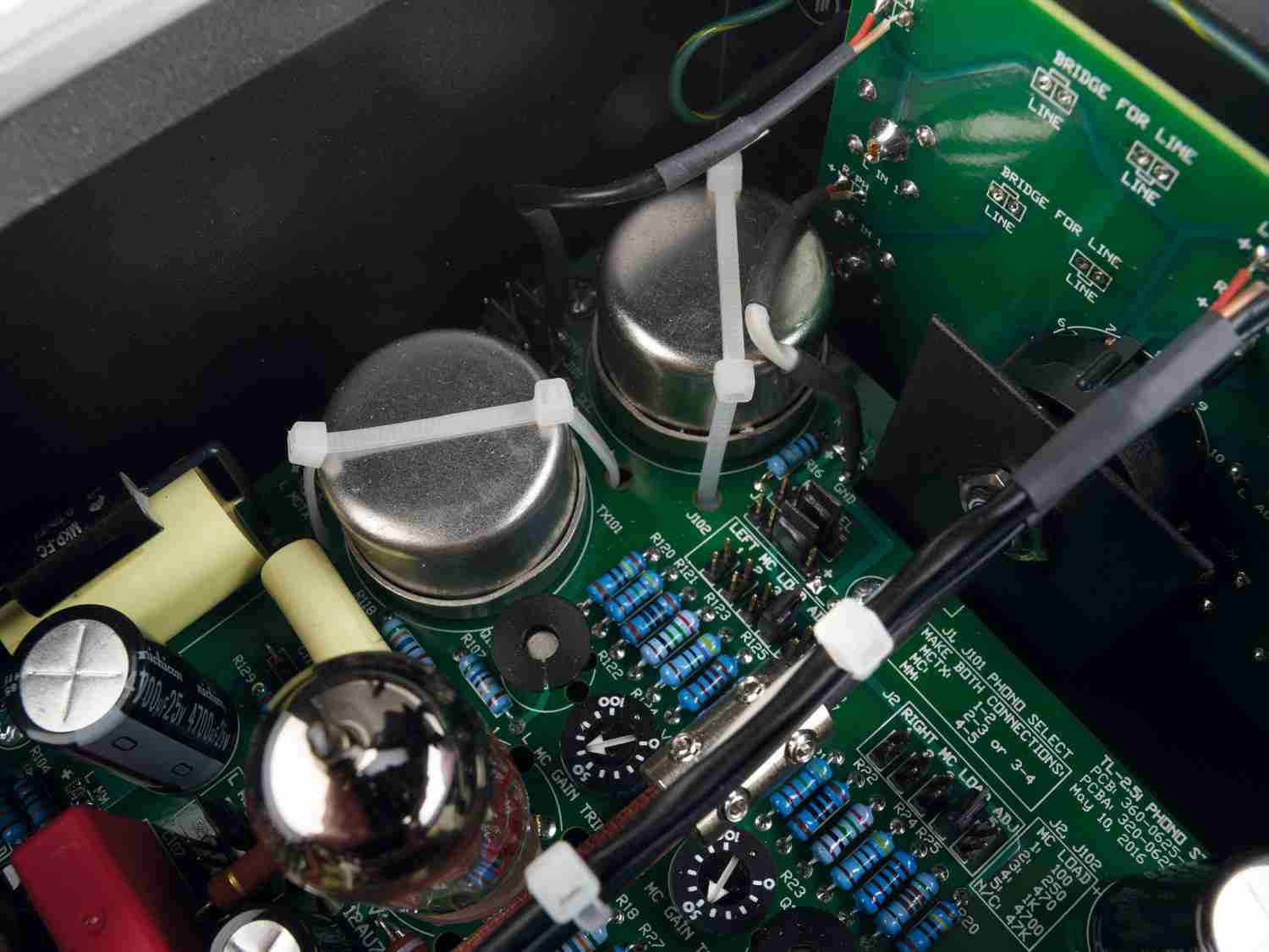 Verdachtsmomente: VTL TL-2.5i, Bild 5 Röhrenverstärker VTL TL-2.5i im Test, Bild 5