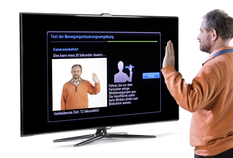 Gesprächsbereit: Samsung UE55ES7090, Bild 1 Fernseher Samsung UE55ES7090 im Test, Bild 1