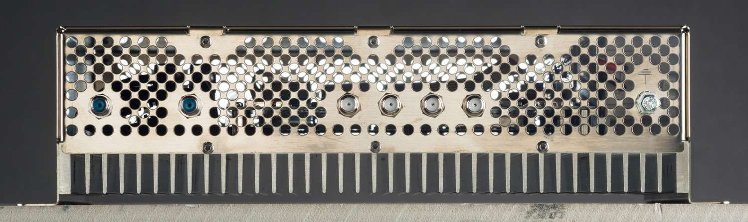 Flexibele Satverteilung: GSS.compact STC 4-16, Bild 2 Sat-Anlagen GSS.compact STC 4-16 im Test, Bild 2