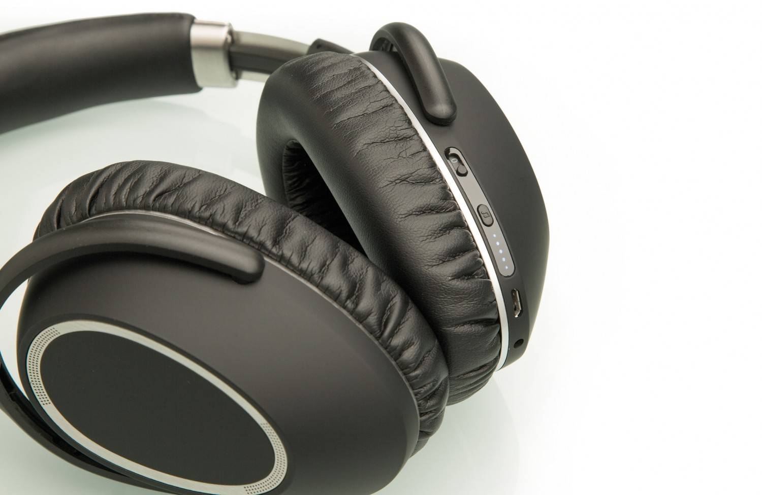 Kopfhörer Noise Cancelling Sennheiser PXC 550 Wireless im Test, Bild 3