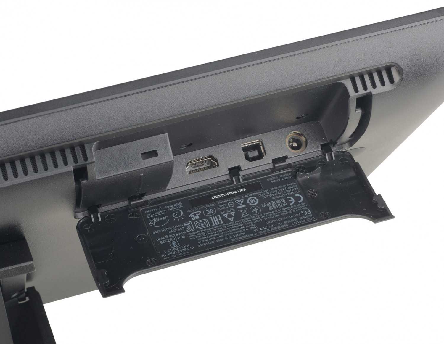 Arbeitsgerät für die Schule: Wacom Cintiq 22 DTK2260KOA, Bild 3 Tablets Wacom Cintiq 22 DTK2260KOA im Test, Bild 3