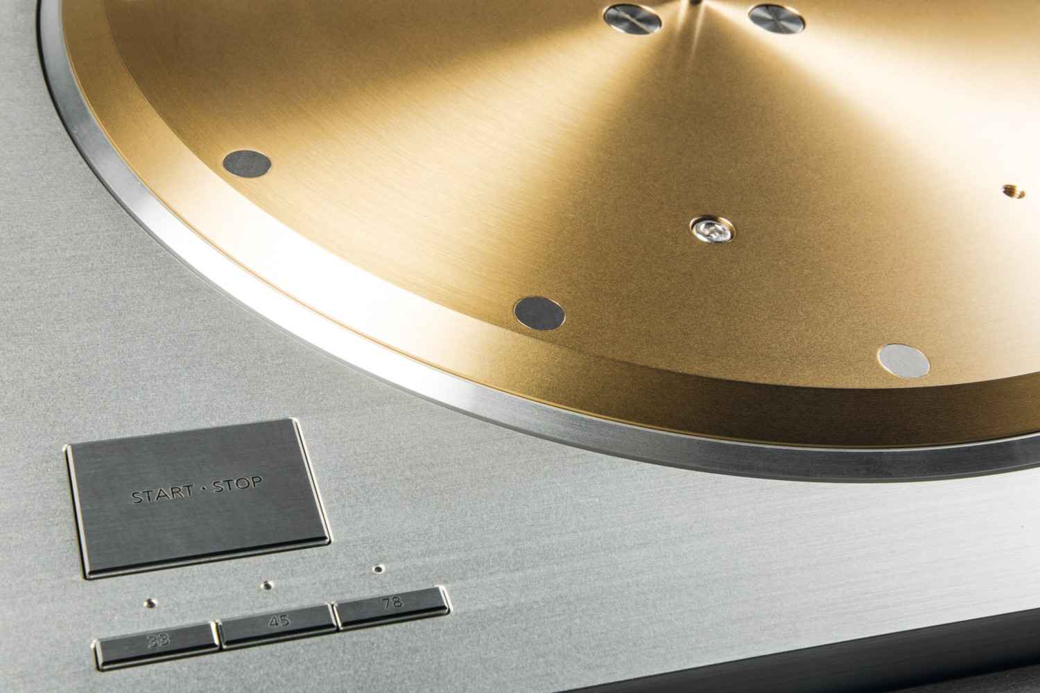 Plattenspieler Technics SL-1000R im Test, Bild 8