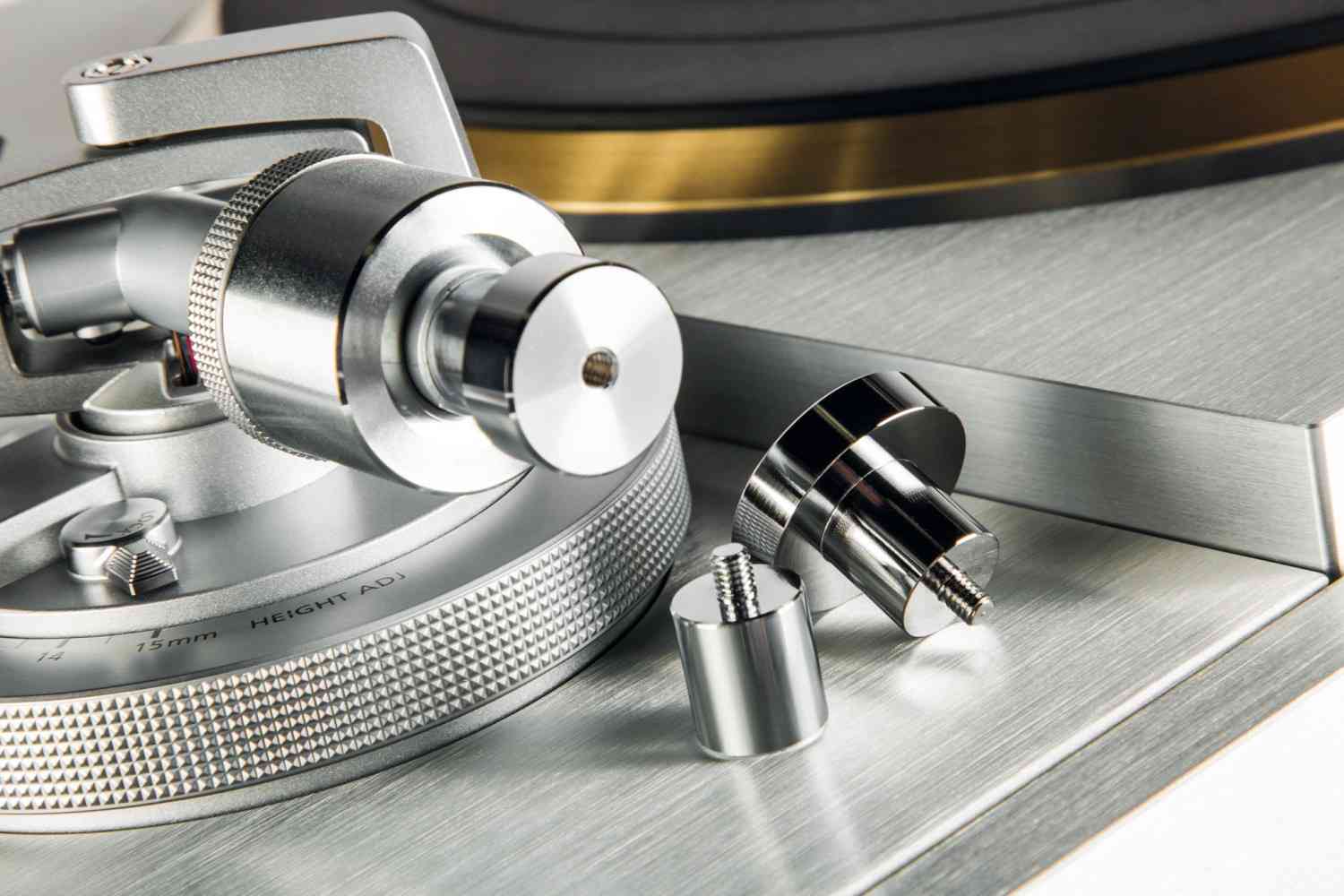 Plattenspieler Technics SL-1000R im Test, Bild 9