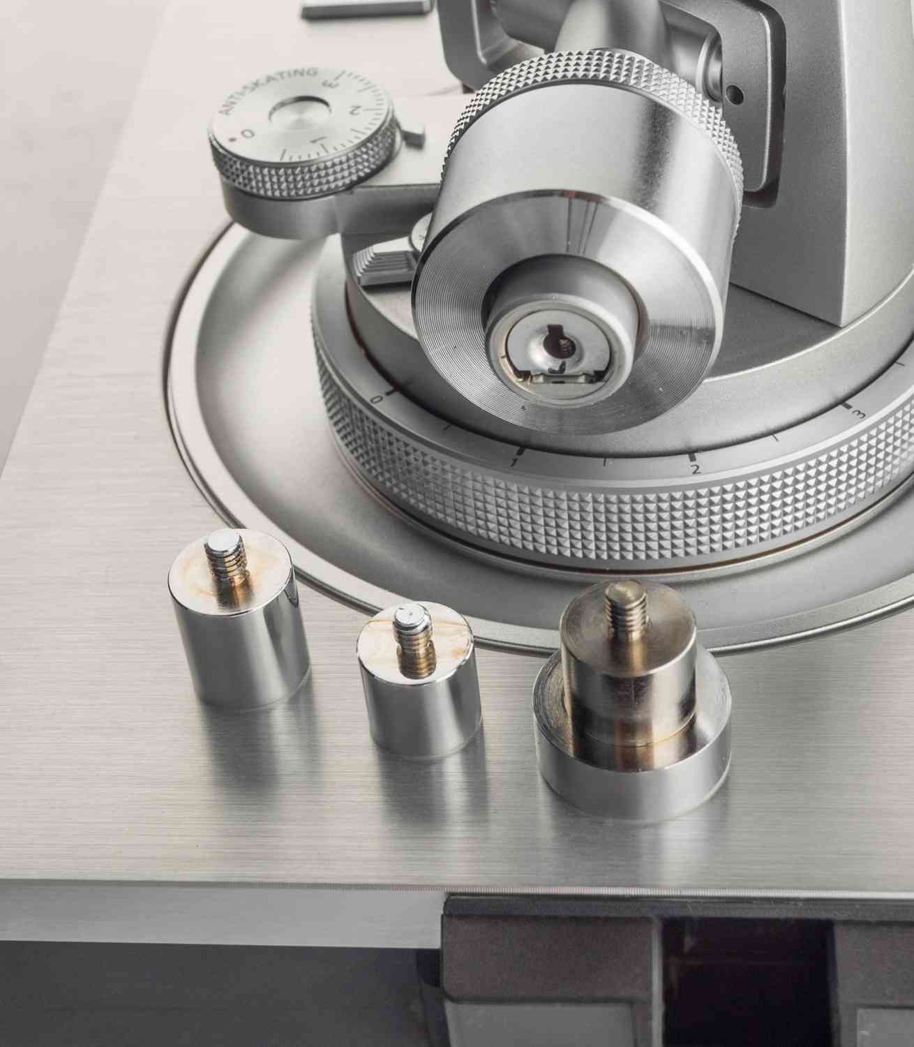 Plattenspieler Technics SL-1200GAE im Test, Bild 8