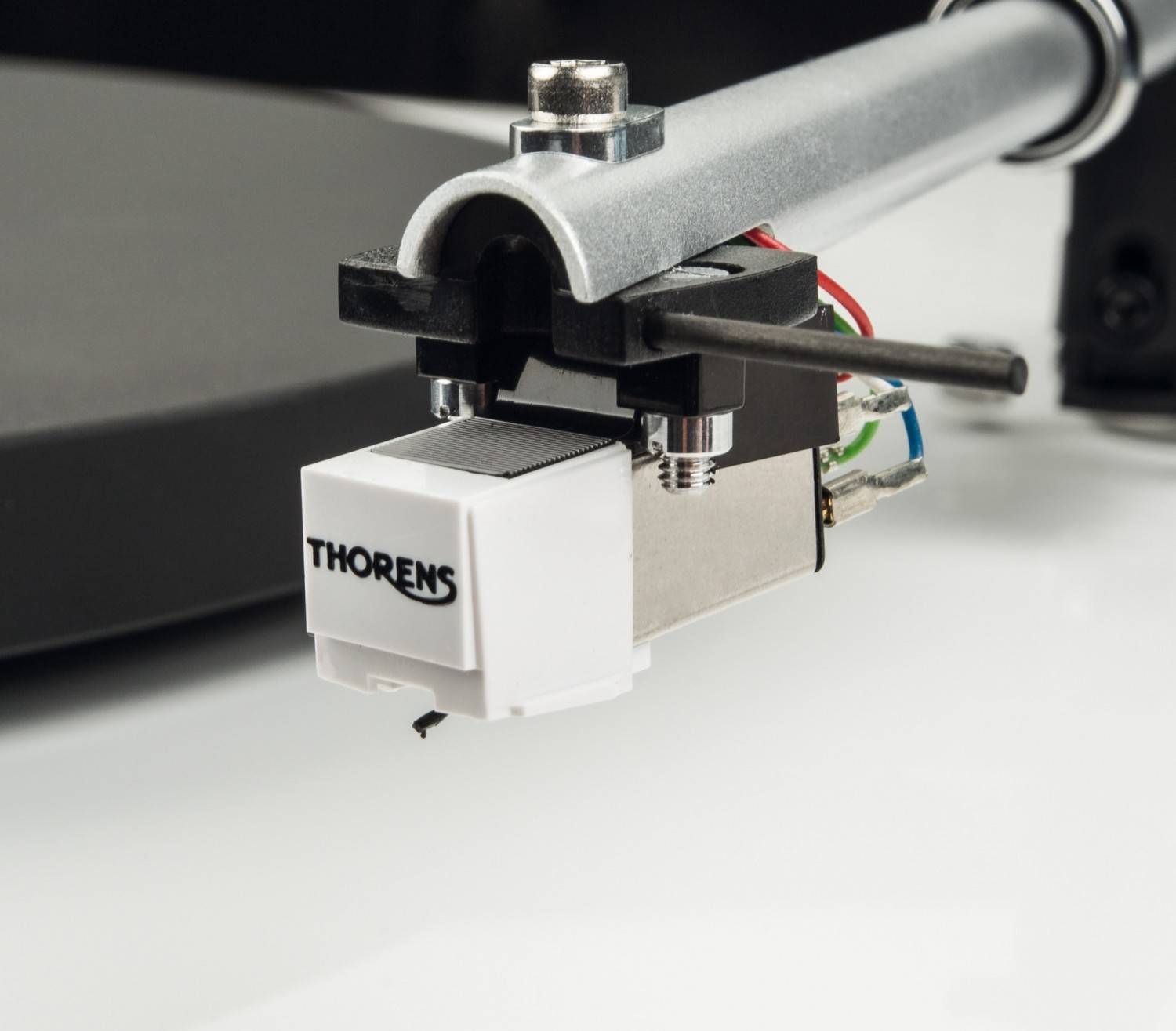 Plattenspieler Thorens TD 203 im Test, Bild 3