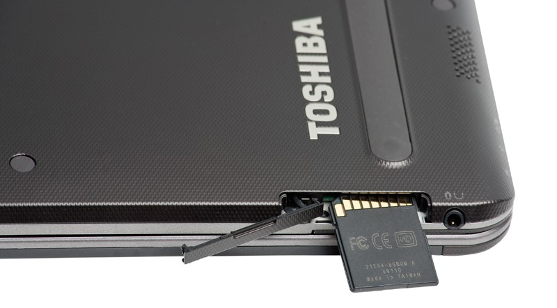 Notebooks und Ultrabooks Toshiba Satellite U920T-100 im Test, Bild 3