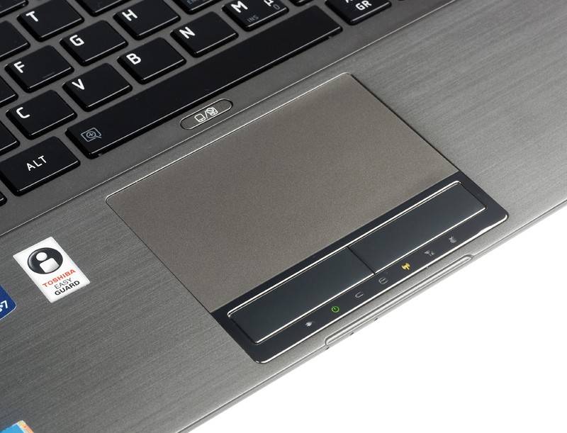 Notebooks und Ultrabooks Toshiba Satellite Z830-10J im Test, Bild 4