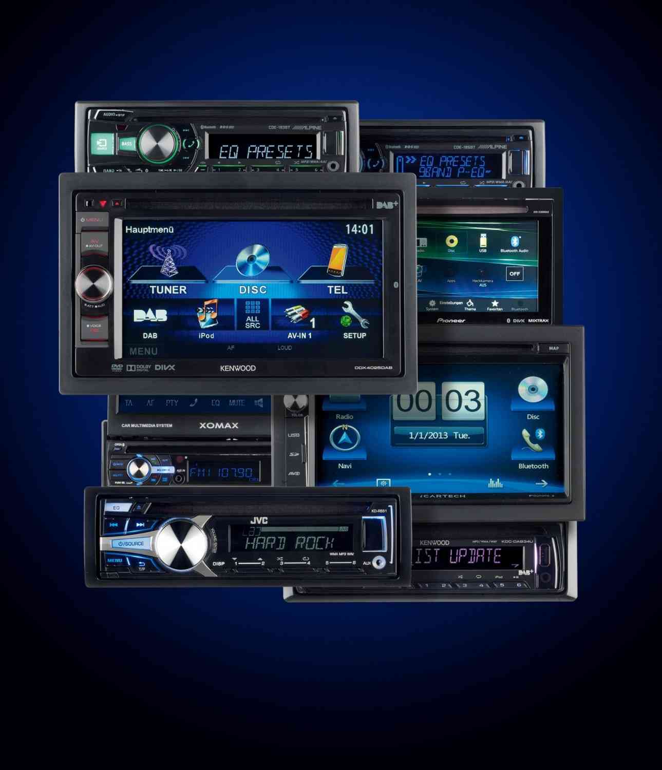 Vergleichstest: Vier neue Headunits im 1- und 2-DIN-Format, Bild 1 Moniceiver: Vier neue Headunits im 1- und 2-DIN-Format, Bild 1