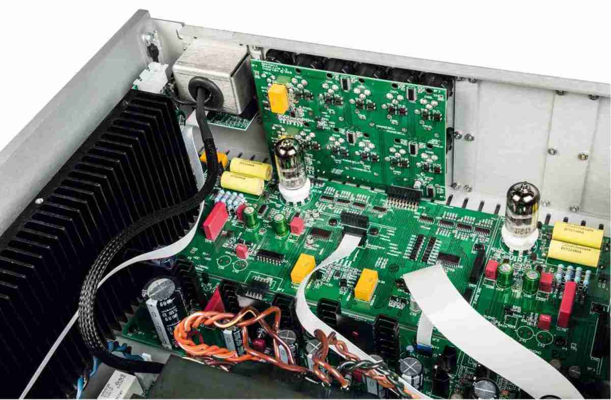 Aesthetix und Oboedix: Aesthetix Mimas, Bild 6 Vollverstärker Aesthetix Mimas im Test, Bild 6