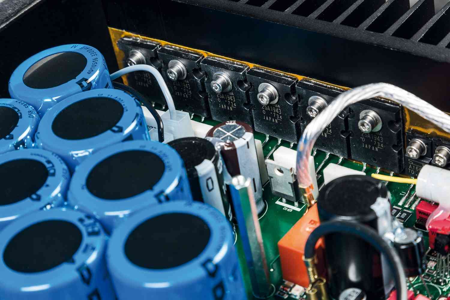 Vollverstärker German Physiks The Emperor Stereo Integrated Amplifier im Test, Bild 8