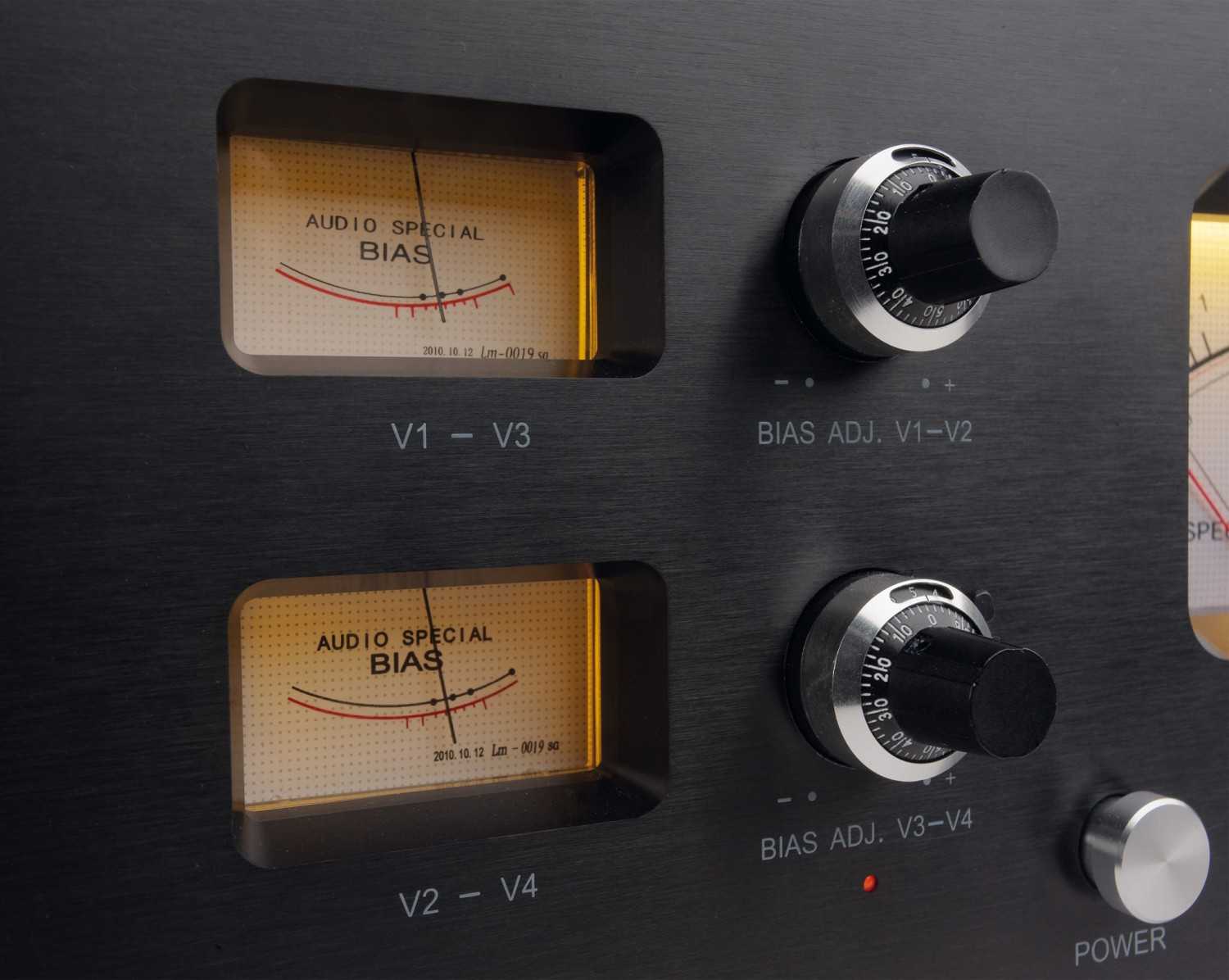 Röhrenvollverstärker Line Magnetic LM-845 Premium: Line Magnetic LM-845 Premium, Bild 5 Vollverstärker Line Magnetic LM-845 Premium im Test, Bild 5