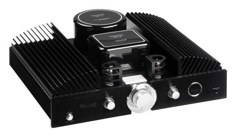 Aller guten Dinge sind ...: Magnat RV-3, Bild 2 Vollverstärker Magnat RV-3 im Test, Bild 2
