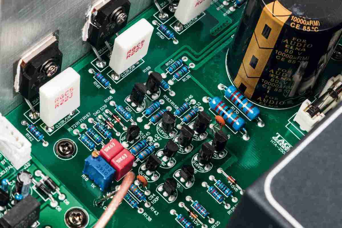 Mit Geschmack: Taga Harmony HTA-2500B, Bild 3 Vollverstärker Taga Harmony HTA-2500B im Test, Bild 3