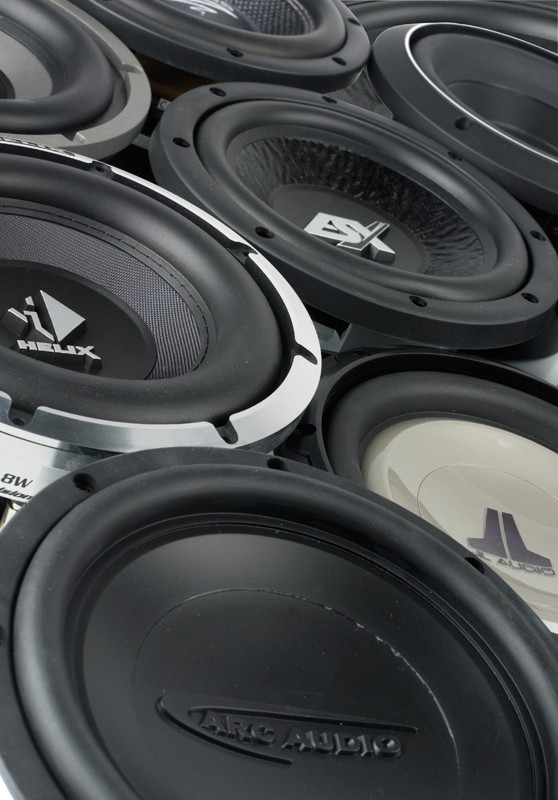 Vergleichstest: Zehn 20er-Subwooferchassis in zwei Klassen, Bild 1 Car-Hifi Subwoofer Chassis: Zehn 20er-Subwooferchassis in zwei Klassen, Bild 1