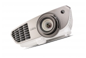 Beamer BenQ W3000 im Test, Bild 1