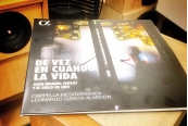 Schallplatte De Vez En Cuando La Vida - Komponist: Joan Manuel Serrat und andere, Interpreten: Capella Mediterranea, Dirigent: Leonardo Garcia Alarcon (Alpha Classics) im Test, Bild 1