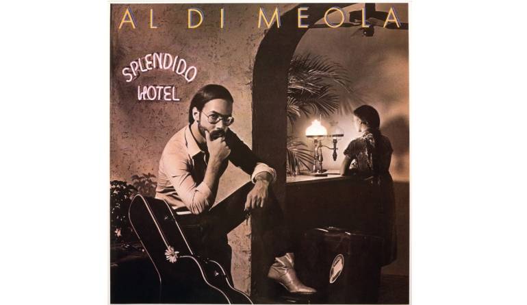 Schallplatte AL Di Meola - Splendido Hotel (Columbia) im Test, Bild 1