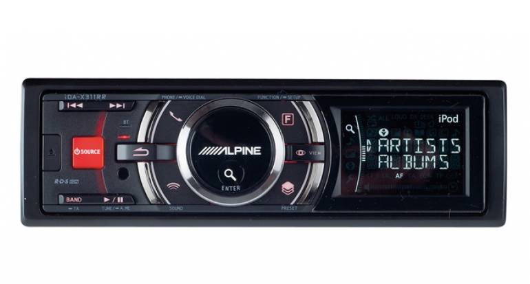 1-DIN-Autoradios Alpine iDA-X311RR im Test, Bild 1