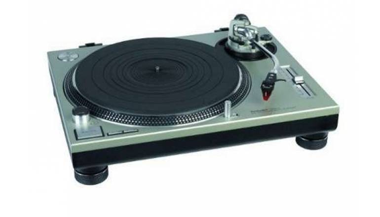 analog_plattenspielerHT29B06technics.jpg1 analog_plattenspielerHT29B06technics.jpg1