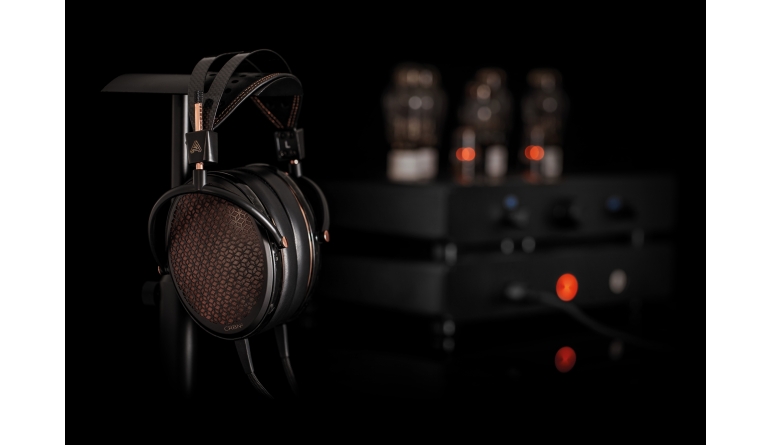 HOCH SPANNEND: Audeze CRBN², Bild 1 Kopfhörer Hifi Audeze CRBN² im Test, Bild 1