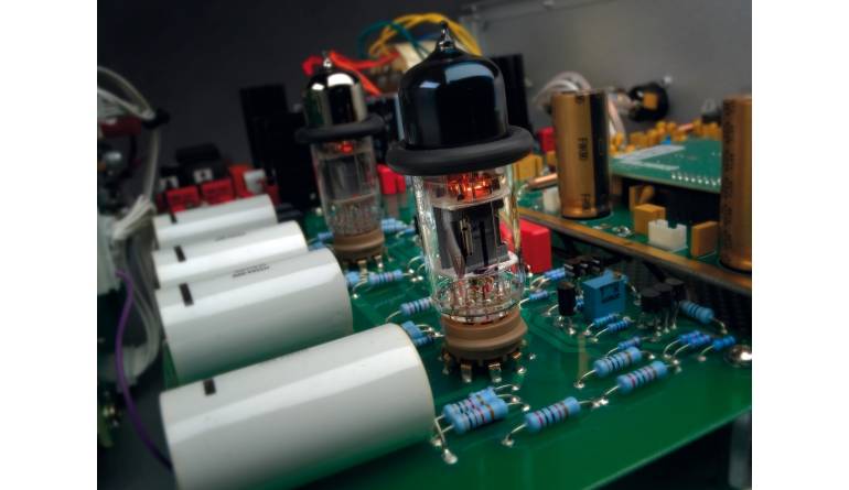 D/A-Wandler Audio Research DAC9 mit FPGA-Platine im Test, Bild 1