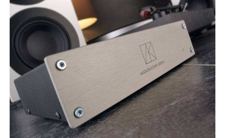 Phonovorstufe für Realisten: Audiokultura Iskra 1, Bild 1 Phono Vorstufen Audiokultura Iskra 1 im Test, Bild 1