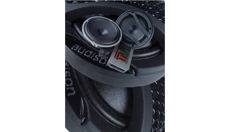 High-End mit Bodenhaftung: Audison Voce AV K6, Bild 1 Car-HiFi-Lautsprecher 16cm Audison Voce AV K6 im Test, Bild 1