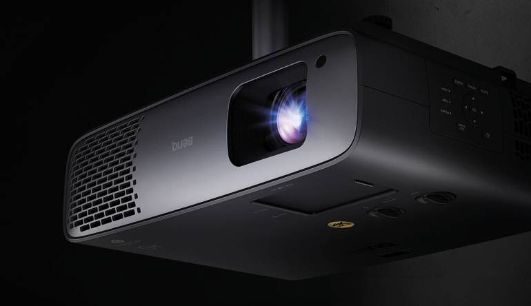 BenQ W4000i im Test – Der Start ins smarte Heimkino: BenQ W4000i, Bild 1 Beamer BenQ W4000i im Test, Bild 1