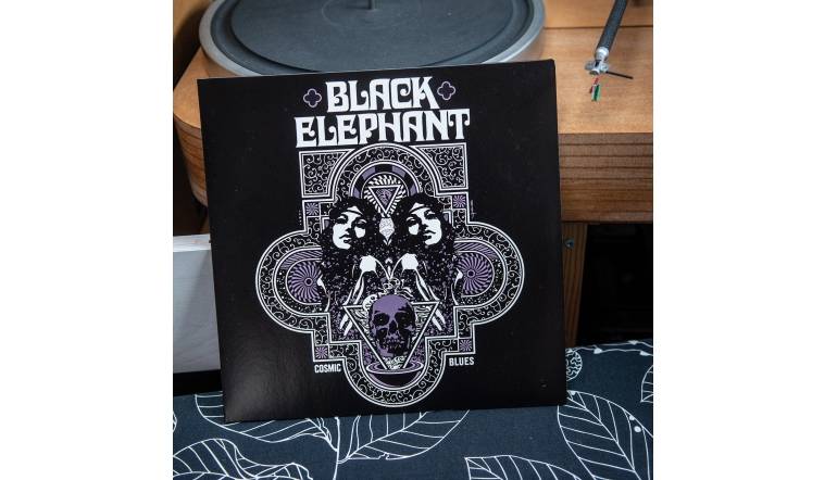 Black Elephant – Cosmic Blues: Black Elephant – Cosmic Blues (Small Stone Recordings), Bild 1 Schallplatte Black Elephant – Cosmic Blues (Small Stone Recordings) im Test, Bild 1