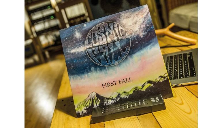 Cosmic Fall – First Fall: Cosmic Fall – First Fall (Clostridium Records), Bild 1 Schallplatte Cosmic Fall – First Fall (Clostridium Records) im Test, Bild 1