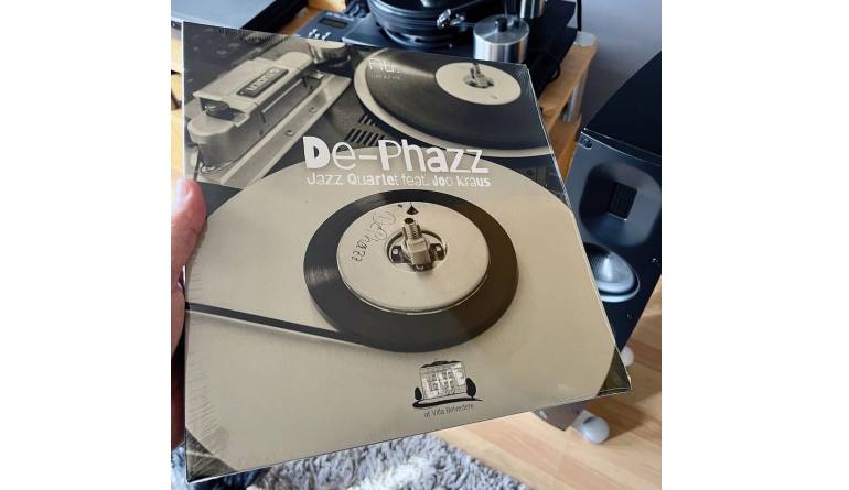 De-Phazz Jazz Quartet feat. Joo Kraus – Live at Villa Belvedere: De-Phazz Jazz Quartet feat. Joo Kraus – Live at Villa Belvedere (ATR), Bild 1 Schallplatte De-Phazz Jazz Quartet feat. Joo Kraus – Live at Villa Belvedere (ATR) im Test, Bild 1