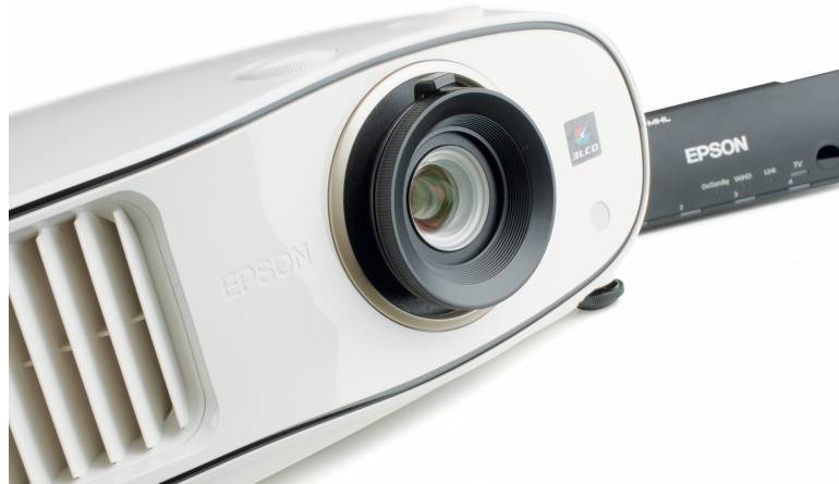 Epson EH-TW6700W Full-HD drahtlos: Epson EH-TW6700W, Bild 1 Beamer Epson EH-TW6700W im Test, Bild 1