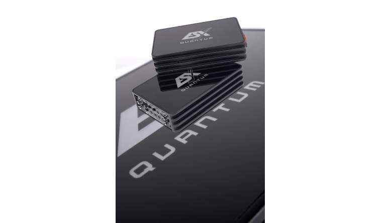 Systemtest: ESX Q-Four v2 24V, ESX Q-One v2 24V, Bild 1 Car-HiFi Endstufe 4-Kanal ESX Q-Four v2 24V, ESX Q-One v2 24V im Test , Bild 1