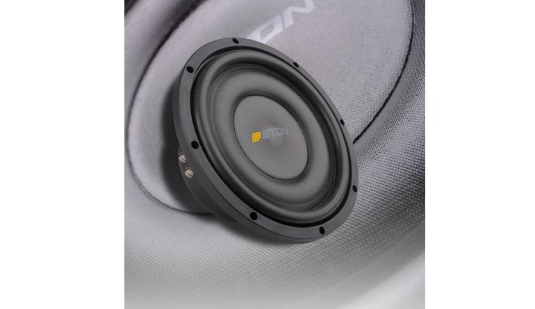 Slimline: Eton M10 Flat, Bild 1 Car-Hifi Subwoofer Gehäuse Eton M10 Flat im Test, Bild 1