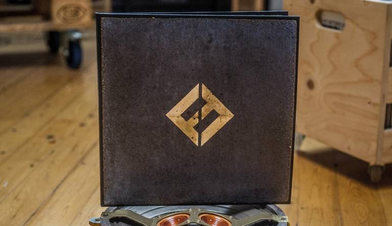 Foo Fighters – Concrete and Gold: Foo Fighters – Concrete and Gold (RCA), Bild 1 Schallplatte Foo Fighters – Concrete and Gold (RCA) im Test, Bild 1