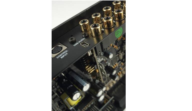 Musikstreaming zum DSP: Helix HEC HD-Audio USB-Interface, Bild 1 Car-Hifi sonstiges Helix HEC HD-Audio USB-Interface im Test, Bild 1