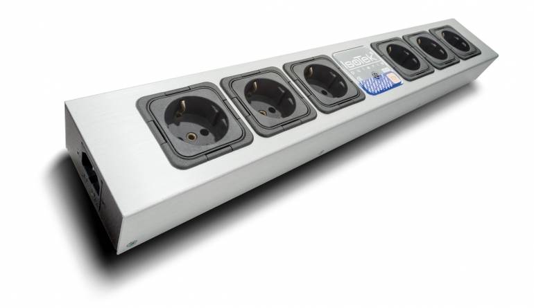 Sichere Sache: IsoTek Polaris + EVO3 Premiere, Bild 1 Netzleisten IsoTek Polaris + EVO3 Premiere im Test, Bild 1