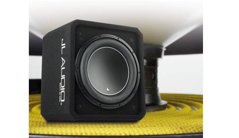 Tiefbasszwerg: JL Audio CS112G-W6v3, Bild 1 Car-Hifi Subwoofer Gehäuse JL Audio CS112G-W6v3 im Test, Bild 1