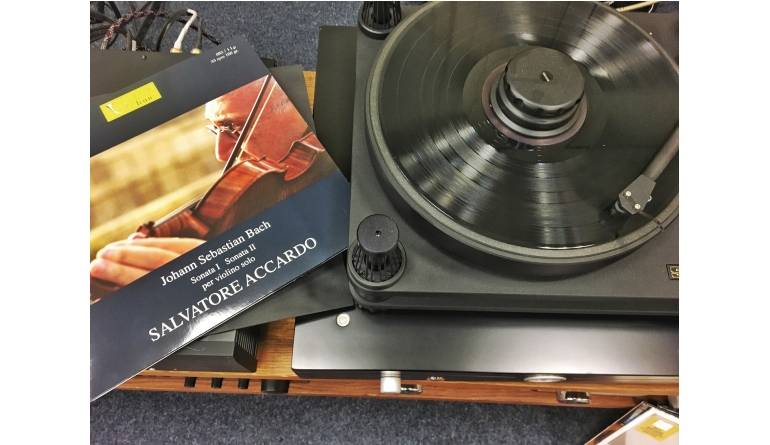 Johann Sebastian Bach - Violinsonaten 1 und 2 – Salvatore Accardo: Johann Sebastian Bach - Violinsonaten 1 und 2 – Salvatore Accardo (Fonè), Bild 1 Schallplatte Johann Sebastian Bach - Violinsonaten 1 und 2 – Salvatore Accardo (Fonè) im Test, Bild 1
