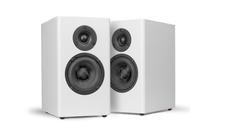 Edle Kompaktbox mit Wavecor-Treibern: Lautsprechershop Strassacker Yamuna, Bild 1 Lautsprecherbausätze Lautsprechershop Strassacker Yamuna im Test, Bild 1