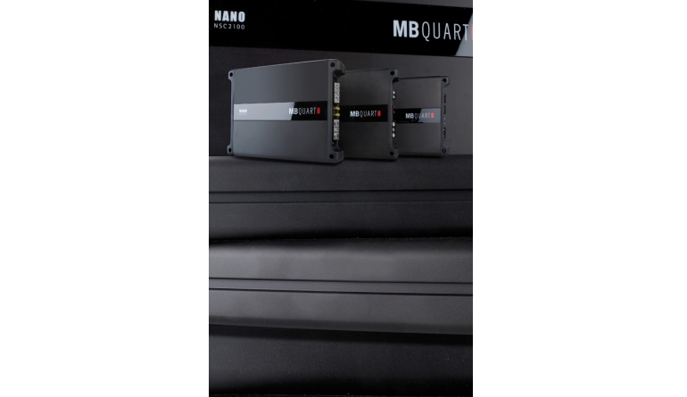 Serientest: MB Quart NSC 750, MB Quart NSC 2100, MB Quart NSC 475, Bild 1 Car-HiFi Endstufe Mono MB Quart NSC 750, MB Quart NSC 2100, MB Quart NSC 475 im Test , Bild 1