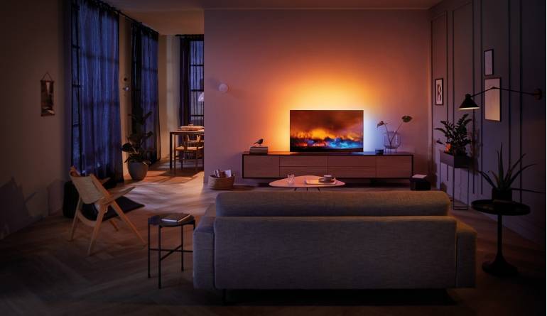 Eine glatte Eins: Philips 55OLED804, Bild 1 Fernseher Philips 55OLED804 im Test, Bild 1