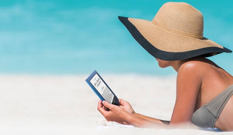 Lesen am Pool: Pocketbook Aqua 2, Bild 1 E-Book Reader Pocketbook Aqua 2 im Test, Bild 1