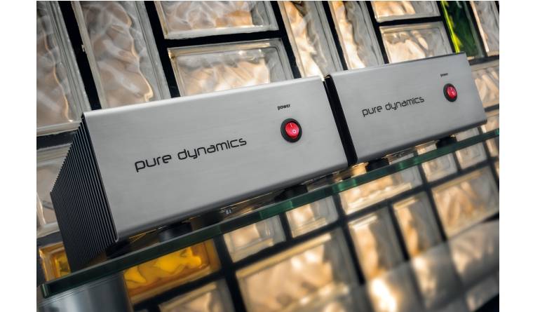 Wenn weniger mehr ist: Pure Dynamics Class-A-Monos, Bild 1 Endstufen Pure Dynamics Class-A-Monos im Test, Bild 1