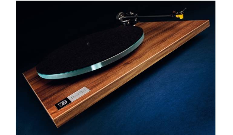 Jubiläumsmodell mit Augenmaß: Rega Planar 3 50th Anniversary Edition, Bild 1 Plattenspieler Rega Planar 3 50th Anniversary Edition im Test, Bild 1