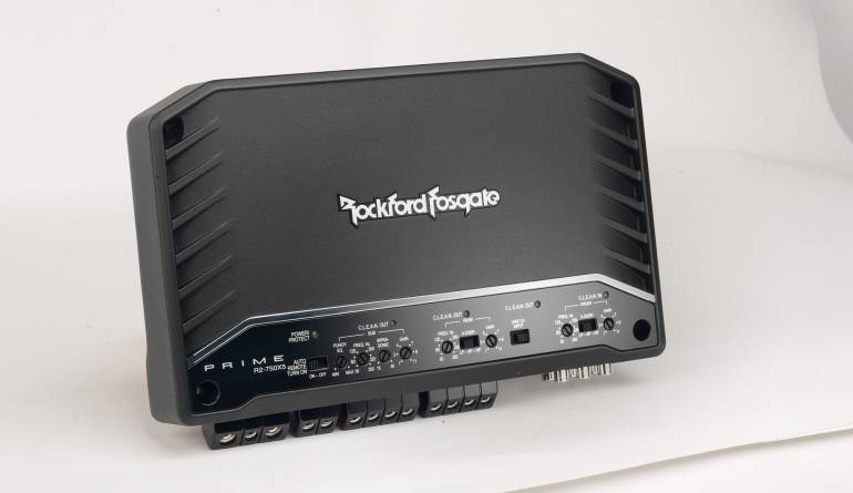 Komplettversorgung: Rockford Fosgate R2-750x5, Bild 1 In-Car Endstufe Multikanal Rockford Fosgate R2-750x5 im Test, Bild 1