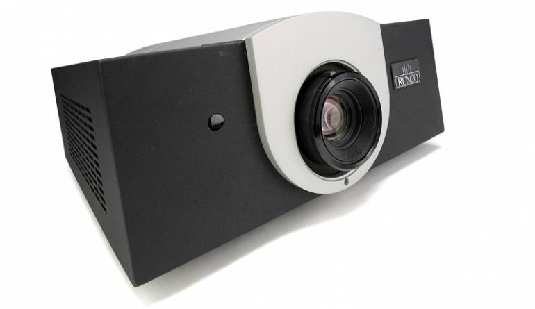 Revolution!: Runco Q-750i, Bild 1 Beamer Runco Q-750i im Test, Bild 1
